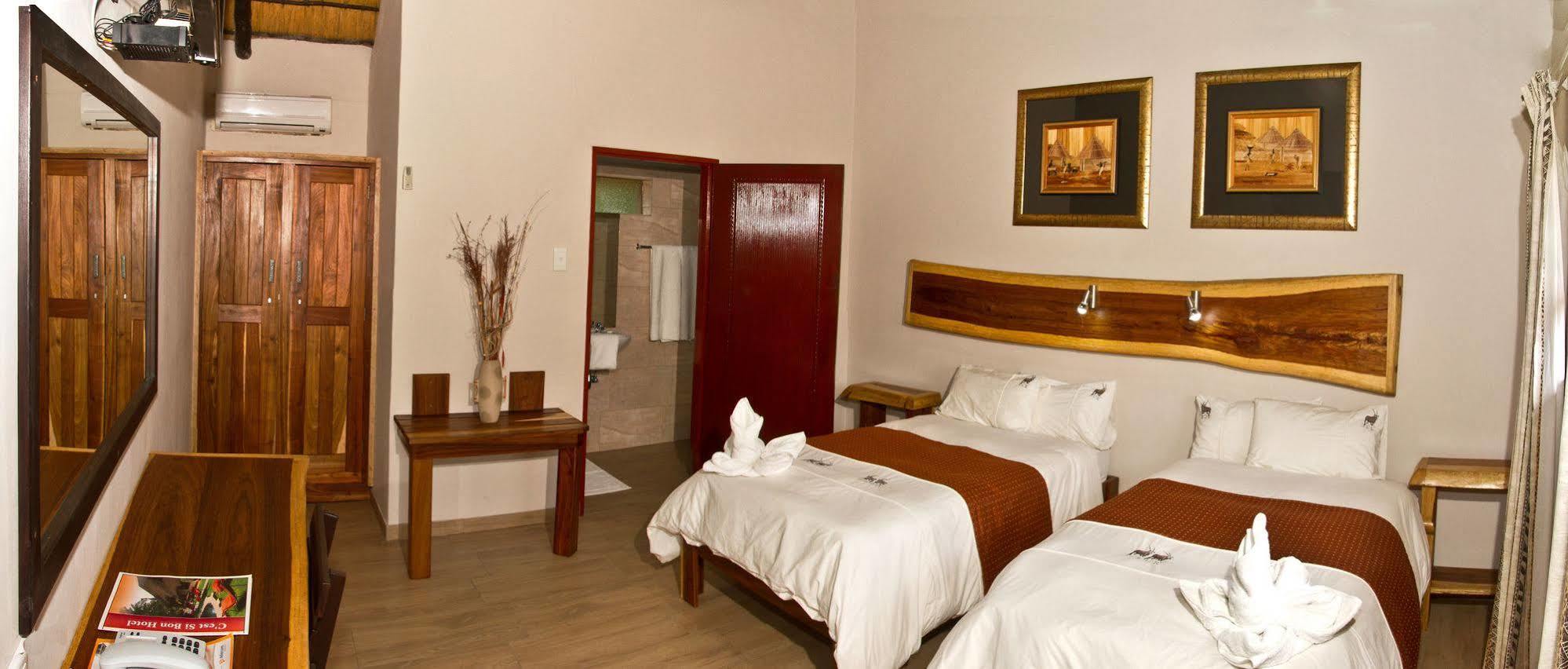 Cest Si Bon Hotel أوتجيوارونغو المظهر الخارجي الصورة