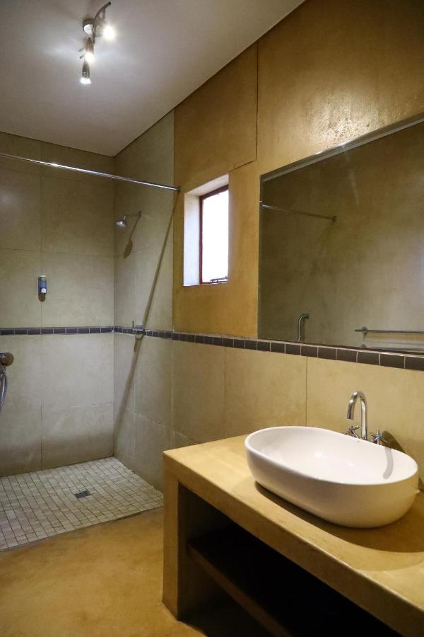 Cest Si Bon Hotel أوتجيوارونغو المظهر الخارجي الصورة