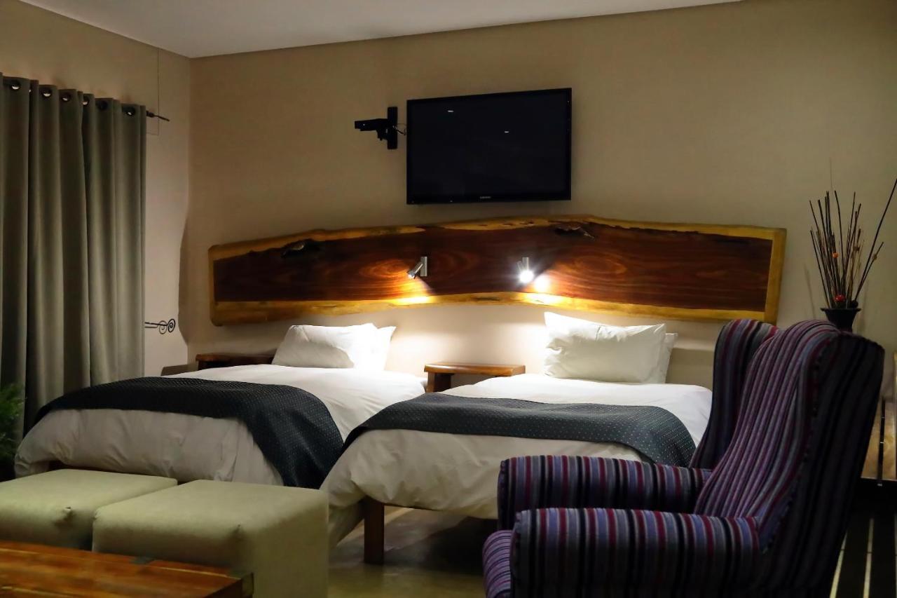 Cest Si Bon Hotel أوتجيوارونغو المظهر الخارجي الصورة